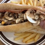 フーディカル ヒーローズ - 畳むと付け合わせのポテトが見えます