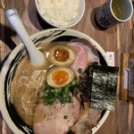 博多長浜らーめん よかと - 