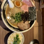 博多長浜らーめん よかと - 