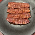 肉 峯がみ - 