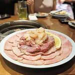 焼肉 静龍苑 - タン塩、塩ハラミ、ミノ塩④