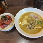 ヌードル＆スパイスカレー 今日の1番 - 