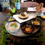 ル・プリスティン レストラン 東京 - アペタイザーは4品　魚介が多く一皿ごとに美味しく新たな味わいに出会える