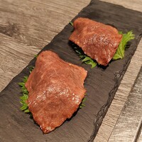 上等焼肉 ひらく - 和牛炙り寿司