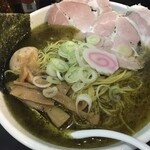 一条流がんこ総本家分家四谷荒木町 - 「しそ鹽ラーメン」（1,200圓）
      「大盛300g」（150圓）
      「味玉」（メンバーカード利用）。