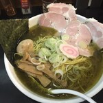 一条流がんこ総本家分家四谷荒木町 - 「しそ鹽ラーメン」（1,200圓）
      「大盛300g」（150圓）
      「味玉」（メンバーカード利用）。