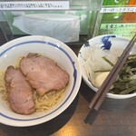麺や 青雲志 - 多めのチャーいただきましたw