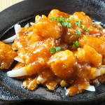 孟の台所 - 鉄版海老チリ780円