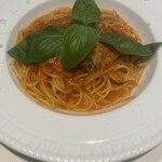 ラ・ベットラ・ダ・オチアイ ナゴヤ - バジリコ入り　トマトパスタ