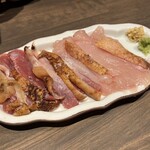 地鶏屋井むら - 鳥刺身の盛り合わせ 1,480円