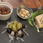 Bar&Dining  Red Shoes - 