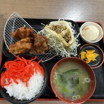 お肉屋さんの定食と丼 岩井畜産 - 