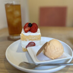 サロン ド テ エム エス アッシュ - 