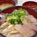 丼 万次郎 - 