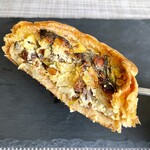 BLUE POPPY Bakery - シチリア風キッシュ
