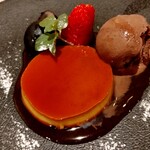O RESTO la med. - クレームキャラメルとチョコレートのアイスクリーム♡ふるふる⭐︎♡プリンと口当たりの良いチョコレートアイスクリーム♫