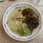 はかたや - ラーメン＋辛子高菜＋キクラゲ 290円＋100円＋50円