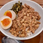 台湾家庭料理 台湾食味 - 魯肉飯(ﾙｰﾛｰﾊﾝ)大　500円税込(お得セール価格)　2025.4