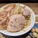 らーめん菊 - 限定『冷やし汁なし』（1,400円）＋味付けうずら（120円）＋ショウガ（70円）、ニンニクコール