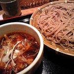 そば酒房 寄り屋 - 鶏辛つけ麺