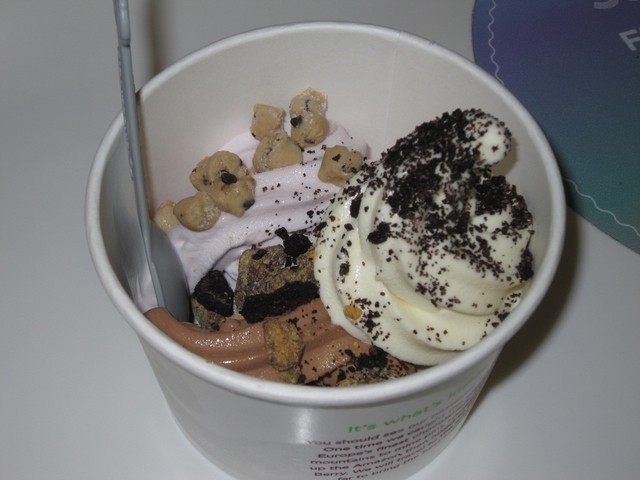 フローズンヨーグルトの量り売り By いちご原っぱ Yogurtland Waikiki ヨーグルトランド クヒオ通り アイスクリーム 食べログ