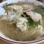 江ちゃんラーメン - 今日はワンタン麺♪