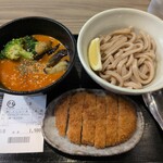 カレーうどん 千吉 - 料理写真:アラビアータカレーつけうどん、かつのせ