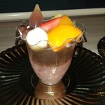 GRAND MAISON LOWE - ほうじ茶あんみつ　540円