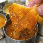 GOLDEN CROWN - カレーの粘度は柔らかめ