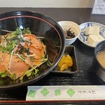 かなや kitchen - 料理写真:びわます丼1,500円？