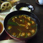 武蔵野 - なめこの赤出汁もうまい