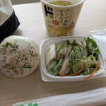 呑み喰い処 なか家 - 一品モノの惣菜も追加で♪