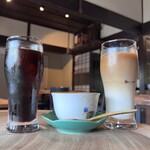 隠 Riders Cafe - アイスコーヒー500円 アイスカフェラテ500円 数量限定のティラミスノーマル700円