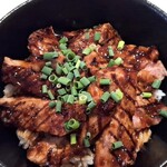 MID ミッドダイニング - ビーフステーキ丼