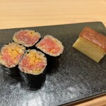 寺子屋 すし匠 - とろたく細巻と玉子焼き