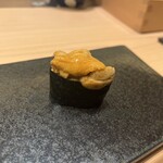 寺子屋 すし匠 - 紫雲丹軍艦