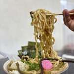 らー麺　Do・Ni・Bo - ビロビロ太麺をリフトUP⤴️