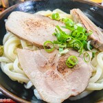 麺紡 - 豚チャーシューしょうゆうどん
