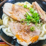 麺紡 - 豚チャーシューしょうゆうどん