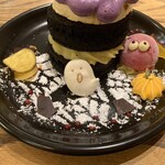 カフェ アクイーユ - 2022年10月　ハロウィンパンケーキ