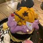 カフェ アクイーユ - 2022年10月　ハロウィンパンケーキ