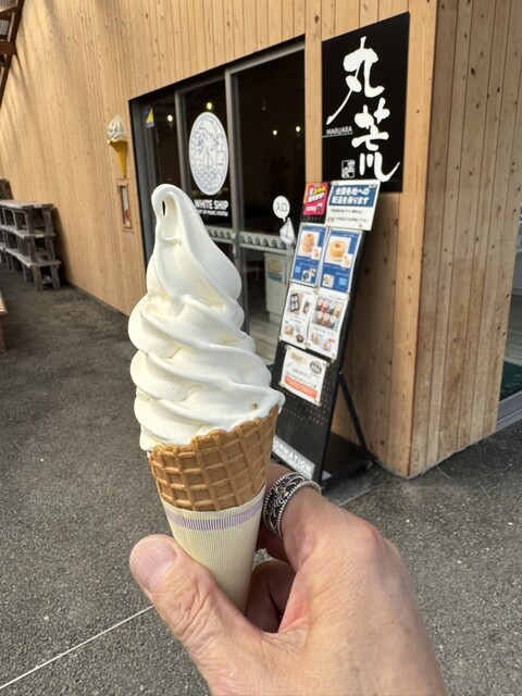 丸荒 直営店（【旧店名】マルアラ 及川商店） - 歌津（海鮮丼）の写真