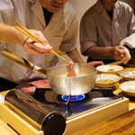 温石 - お出汁に浸してしゃぶしゃぶに。