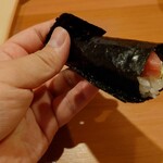 鮨 あらい - 中トロの手巻き