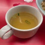 南海飯店 - 中華丼のスープ