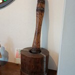 焙煎窯元　菊地珈琲 ブルーマウンテン館 - エチオピアのコーヒーミルだそうで