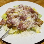 洋食 おがた - レタスとクルトンと生ハムのサラダ