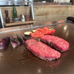 305678260 - 