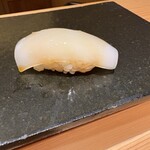 305678576 - 