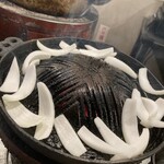 草原の羊 - 付け合わせ玉ねぎ2皿分